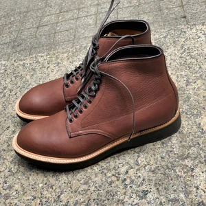 D5828hblk Utica Brown Calf — mouldedshoe